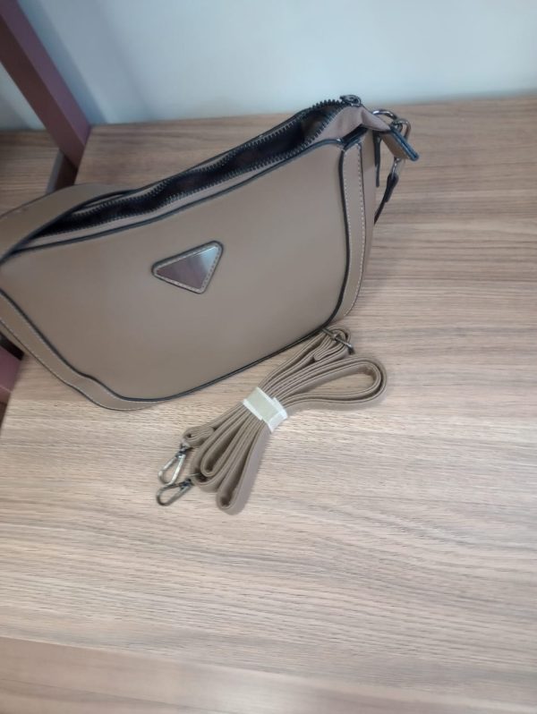 Bolsa formato Canoa Logo Triangular